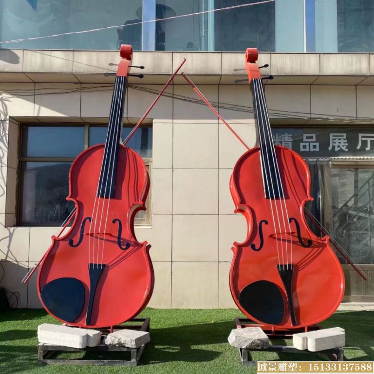 大提琴雕塑3